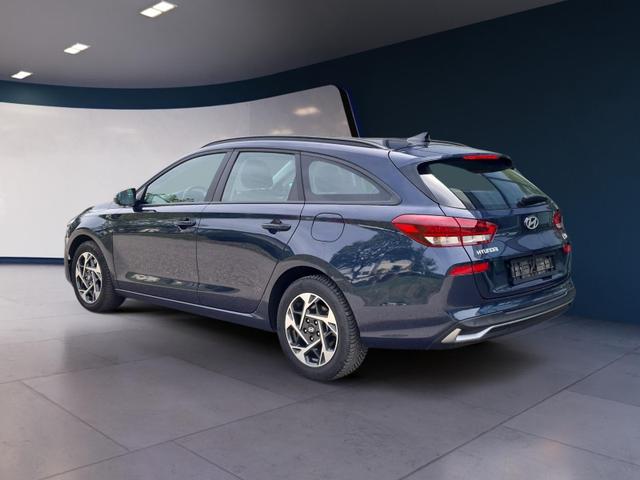 Hyundai i30 Kombi Advantage cw vAHK Navi LED DAB Kamera Winter 