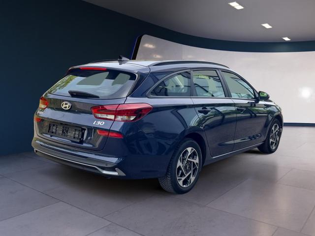 Hyundai i30 Kombi Advantage cw vAHK Navi LED DAB Kamera Winter 