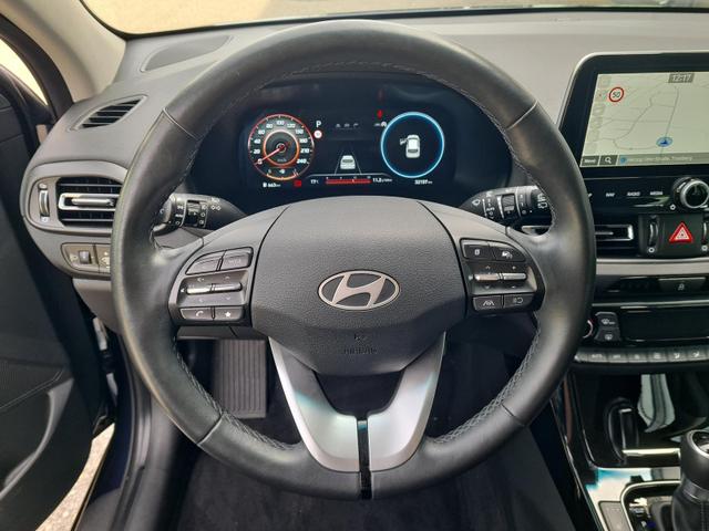 Hyundai i30 Kombi Advantage cw vAHK Navi LED DAB Kamera Winter 