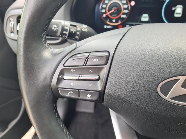 Hyundai i30 Kombi Advantage cw vAHK Navi LED DAB Kamera Winter 