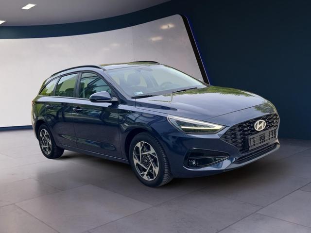 Hyundai i30 Kombi Advantage cw vAHK Navi LED DAB Kamera Winter 