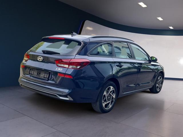 Hyundai i30 Kombi Advantage cw vAHK Navi LED DAB Kamera Winter 