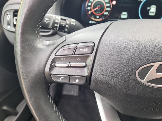 Hyundai i30 Kombi Advantage cw vAHK Navi LED DAB Kamera Winter 