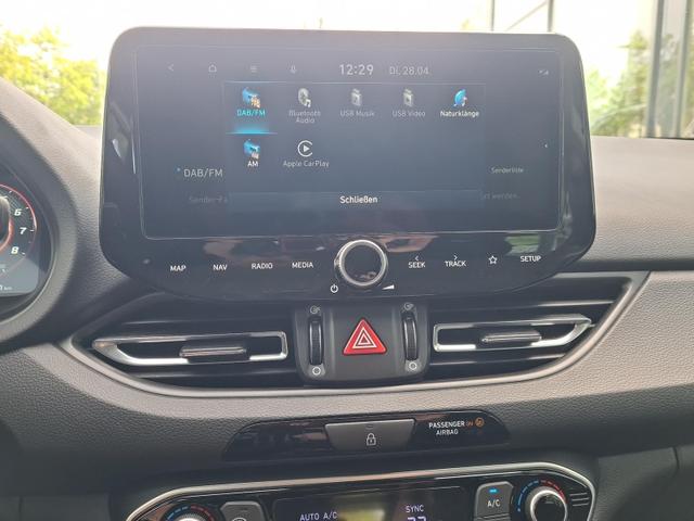 Hyundai i30 Kombi Advantage cw vAHK Navi LED DAB Kamera Winter 