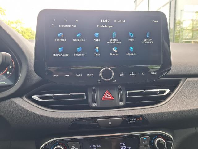 Hyundai i30 Kombi Advantage cw vAHK Navi LED DAB Kamera Winter 