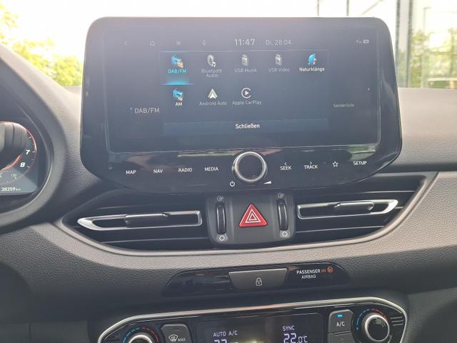 Hyundai i30 Kombi Advantage cw vAHK Navi LED DAB Kamera Winter 