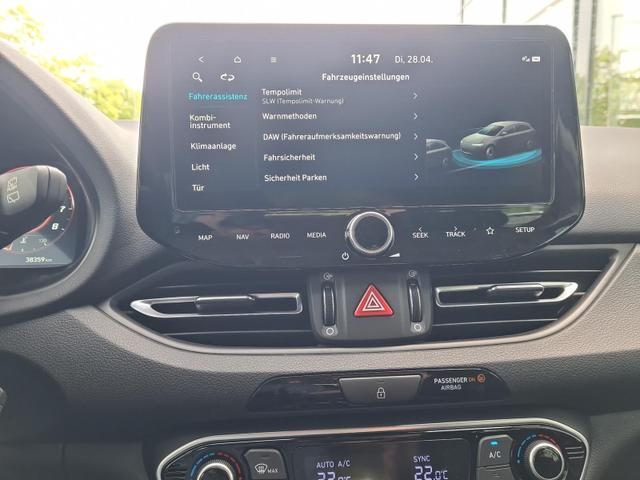 Hyundai i30 Kombi Advantage cw vAHK Navi LED DAB Kamera Winter 