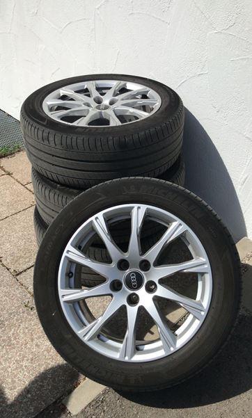 Audi A4 Avant 30 TDI advanced Business AHK Pano Navi 