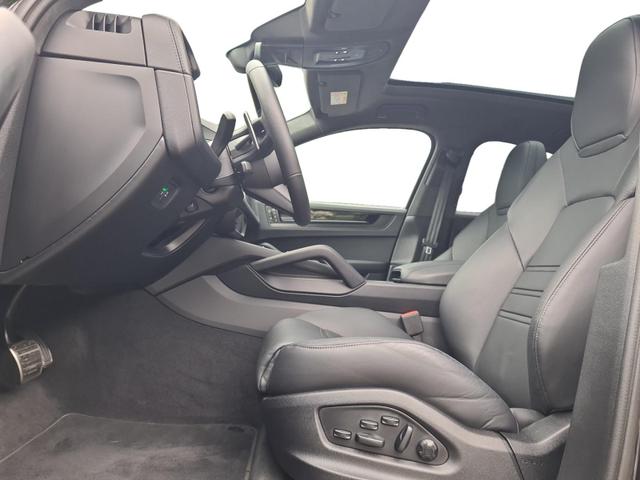 Porsche Cayenne GTS BOSE AHK SoftClose 4RadLenk Matrix 