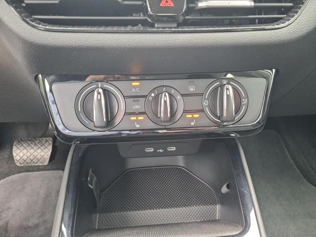 Skoda Fabia Selection 1.0 TSI DSG LED DAB PDC Lane 