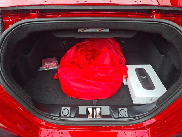 Ferrari Roma Spider Pass.Display ACC Airscarf Seatvent. 