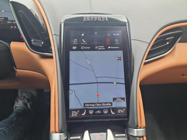 Ferrari Roma Spider Pass.Display ACC Airscarf Seatvent. 
