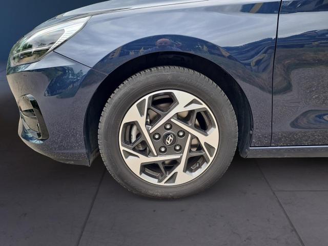 Hyundai i30 Kombi Advantage cw vAHK Navi LED DAB Kamera Winter 