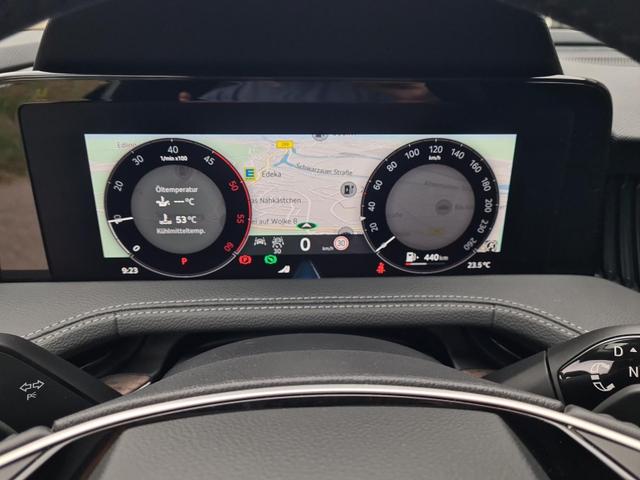 Skoda Superb Combi 2.0 TDI 142 kW 4x4 L&K AHK Canton Pano FahrAssistPLUS HeadUp 