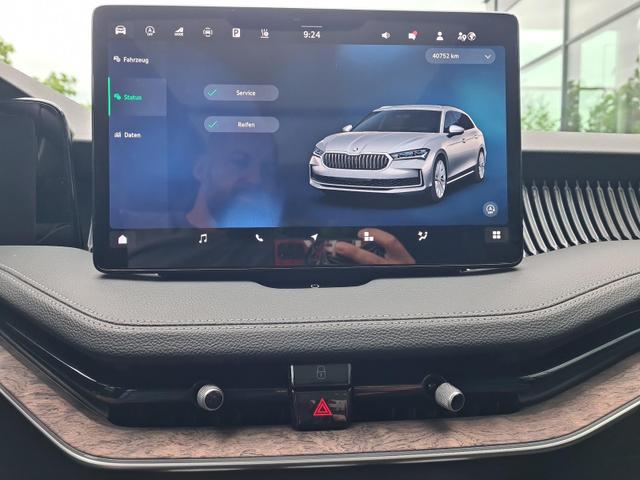 Skoda Superb Combi 2.0 TDI 142 kW 4x4 L&K AHK Canton Pano FahrAssistPLUS HeadUp 