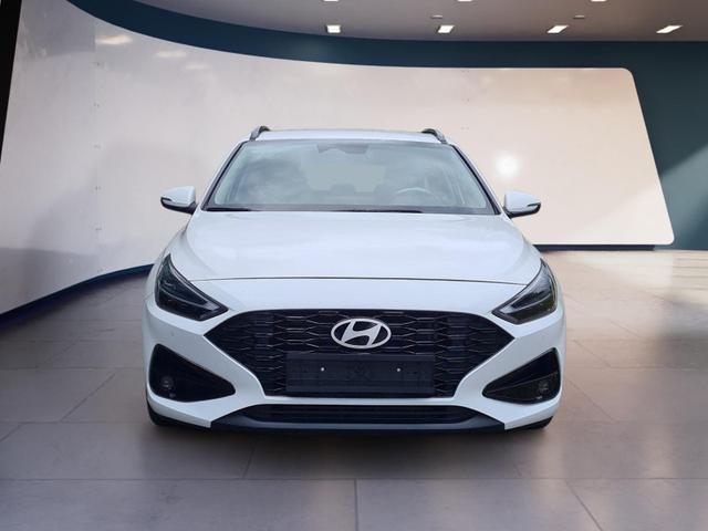 Hyundai i30 Kombi Advantage cw vAHK Navi LED DAB Kamera Winter 