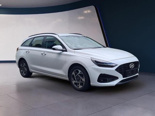Hyundai i30 Kombi Advantage cw vAHK Navi LED DAB Kamera Winter 