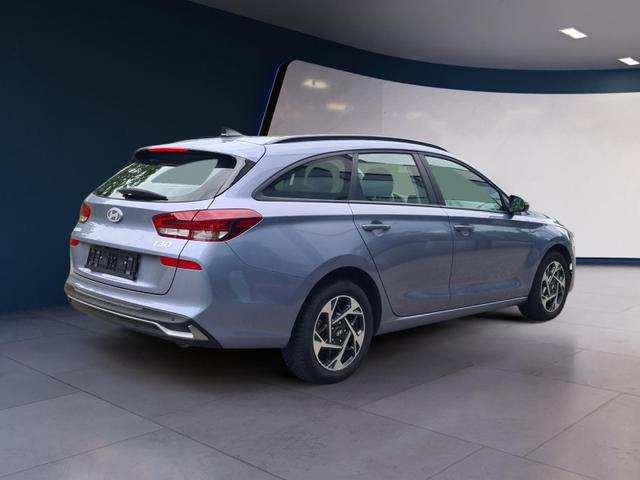Hyundai i30 Kombi Advantage cw vAHK Navi LED DAB Kamera Winter 