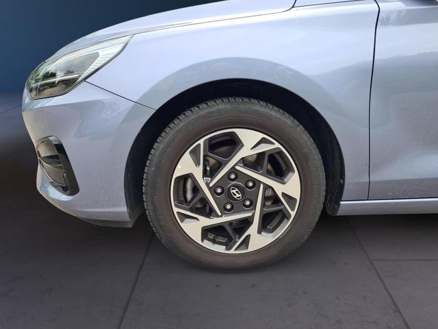 Hyundai i30 Kombi Advantage cw vAHK Navi LED DAB Kamera Winter 