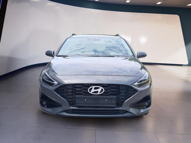 Hyundai i30 Kombi Advantage cw vAHK Navi LED DAB Kamera Winter 