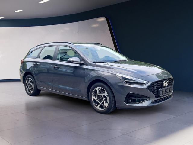 Hyundai i30 Kombi Advantage cw vAHK Navi LED DAB Kamera Winter 