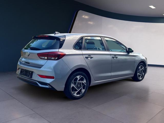 Hyundai i30 Advantage vAHK Navi LED DAB Kamera Winter 