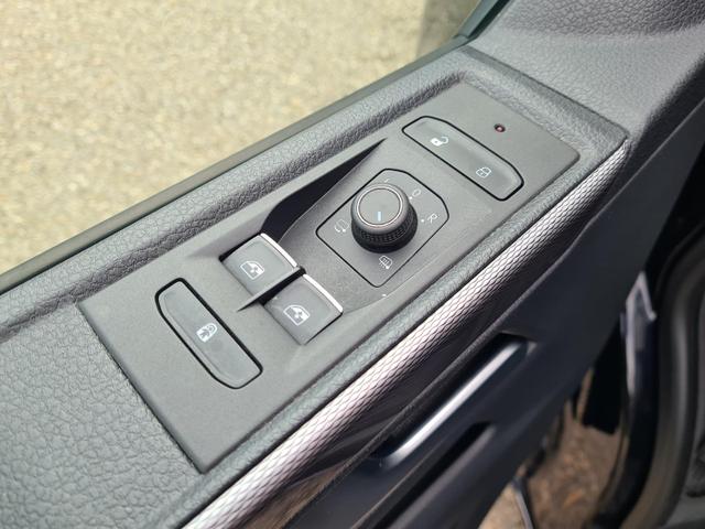 Volkswagen Multivan 6.1 Generation Six 4MOTION T6.1 AHK StHeiz 