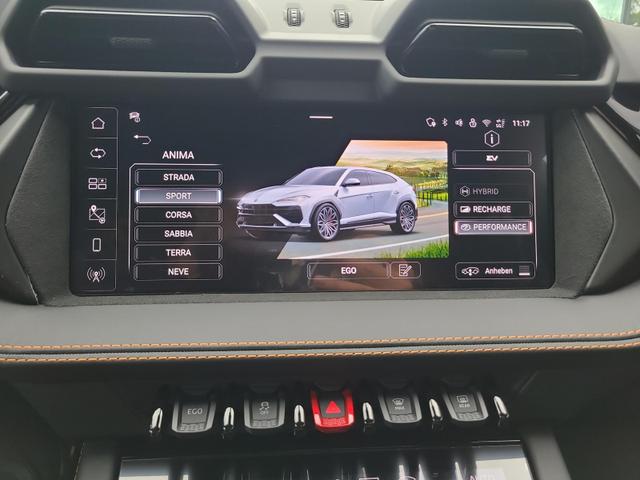 Lamborghini Urus SE 