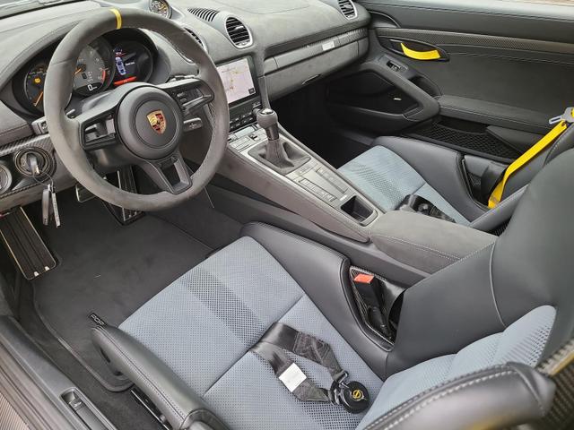Porsche Cayman GT4 RS 718 Weissach PDLS+ Clubsport Lift 
