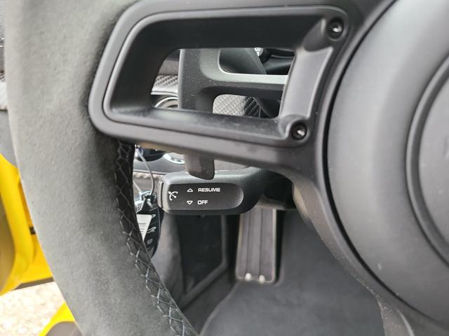 Porsche Cayman GT4 RS 718 Weissach PDLS+ Clubsport Lift 