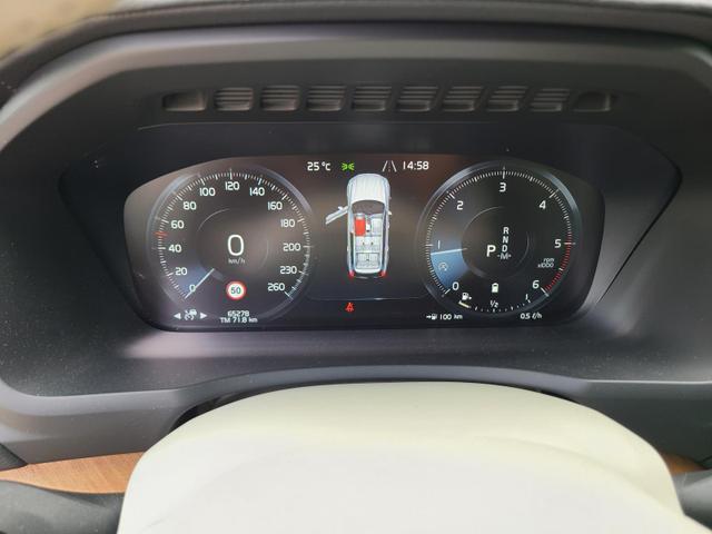Volvo XC90 Inscription AWD 7Sitz RFK Navi 