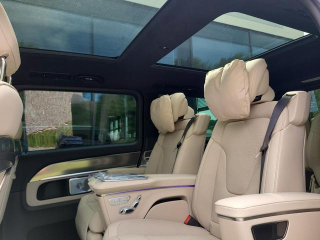Mercedes-Benz V-Klasse 300 d 4MATIC lang EXCLUSIVE (447.813) V300 AMG LuxurySeat AHK 