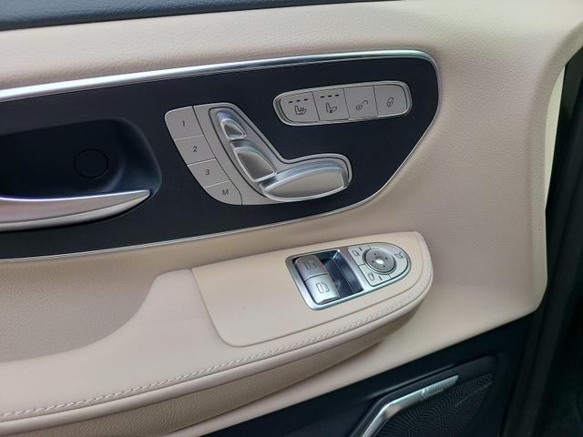 Mercedes-Benz V-Klasse 300 d 4MATIC lang EXCLUSIVE (447.813) V300 AMG LuxurySeat AHK 