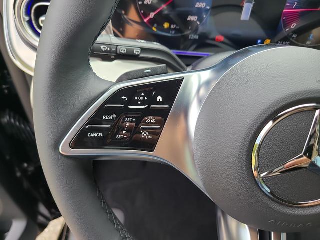 Mercedes-Benz V-Klasse 300 d 4MATIC lang EXCLUSIVE (447.813) V300 AMG LuxurySeat AHK 