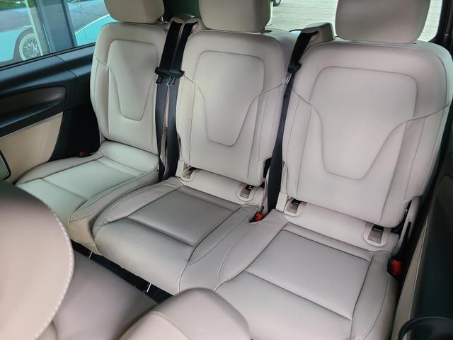 Mercedes-Benz V-Klasse 300 d 4MATIC extralang EXCLUSIVE (447.815) V300d AMG AHK StHeiz LuxurySeat 