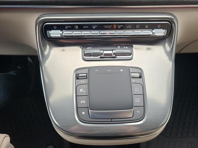 Mercedes-Benz V-Klasse 300 d 4MATIC extralang EXCLUSIVE (447.815) V300d AMG AHK StHeiz LuxurySeat 