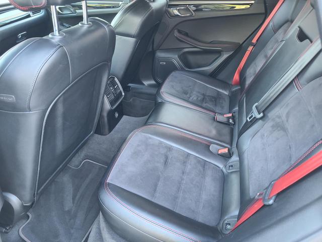 Porsche Macan GTS PDLS+ BOSE Pano PASM Navi Chrono 