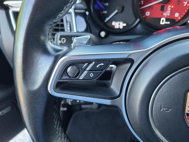 Porsche Macan GTS PDLS+ BOSE Pano PASM Navi Chrono 