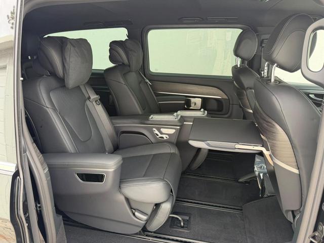 Mercedes-Benz V-Klasse 300 d 4MATIC extralang EXCLUSIVE (447.815) V Airma AHK Luxury StHeiz 