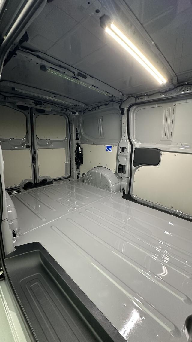 Volkswagen T5 Kastenwagen Transporter 