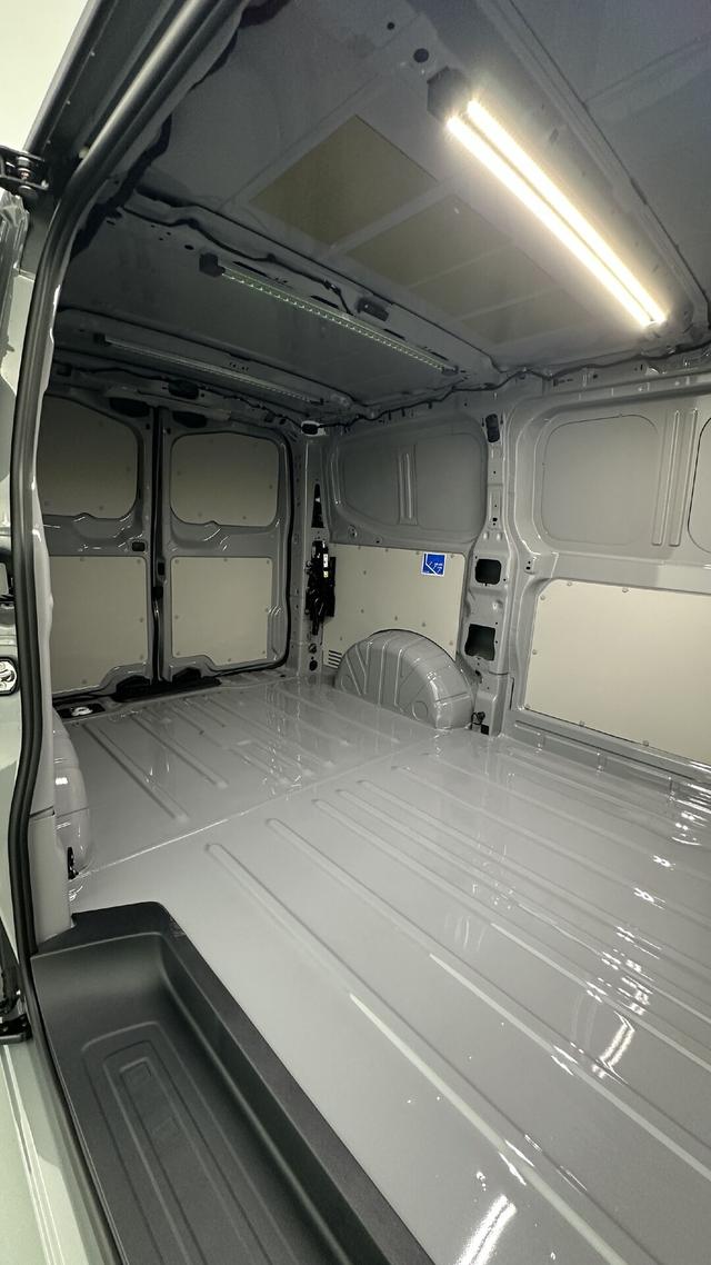 Volkswagen T5 Kastenwagen Transporter 