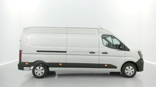 Nissan Interstar 