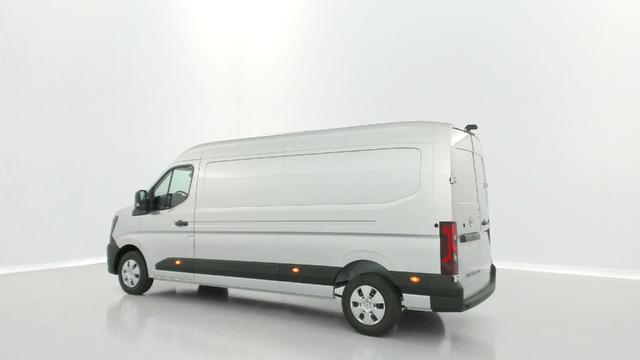 Nissan Interstar 