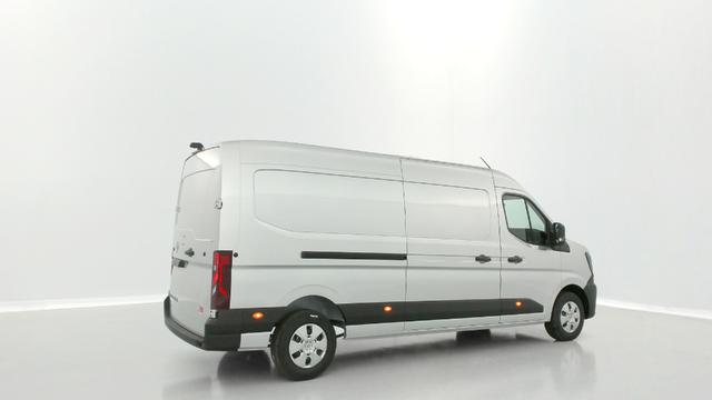 Nissan Interstar 