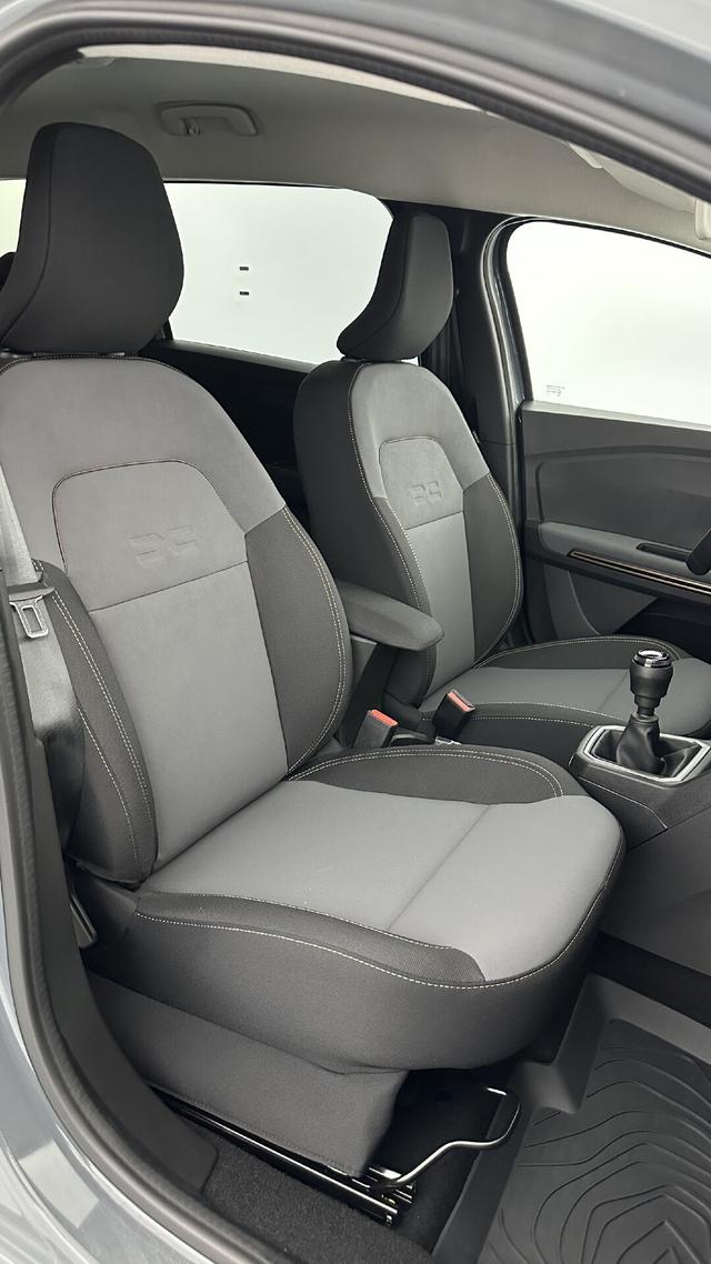 Dacia Jogger Extreme (7-seat) 