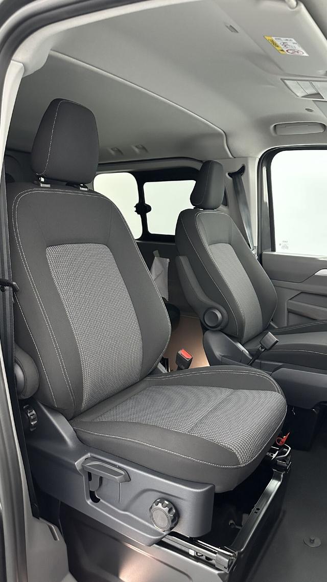 Volkswagen T5 Kastenwagen T7 L1H1 2.0 TDI 170ch Business BVA8 Transporter 