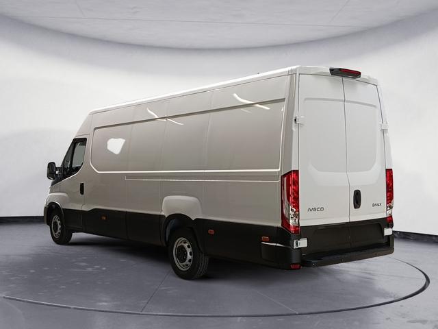 Iveco 35S18 3.0 V16 H2 180CV 