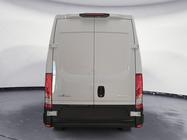 Iveco 35S18 3.0 V16 H2 180CV 