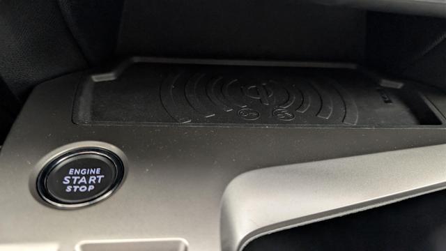 Peugeot 408 Hybrid 145 e-DCS6 Allure 