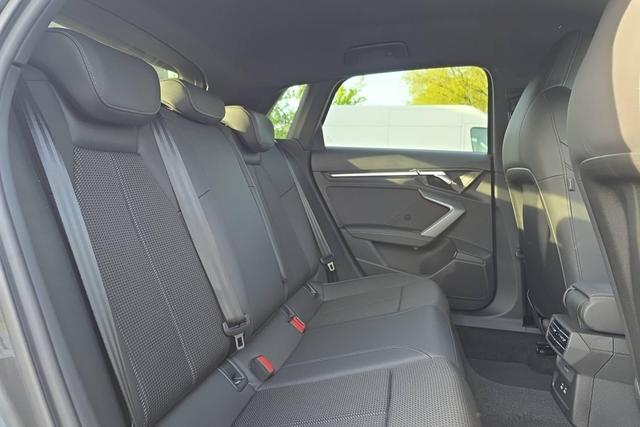 Audi A3 45 TFSI E HYBRIDE RECHARGEABLE 272 S TRONIC 6 LINE 